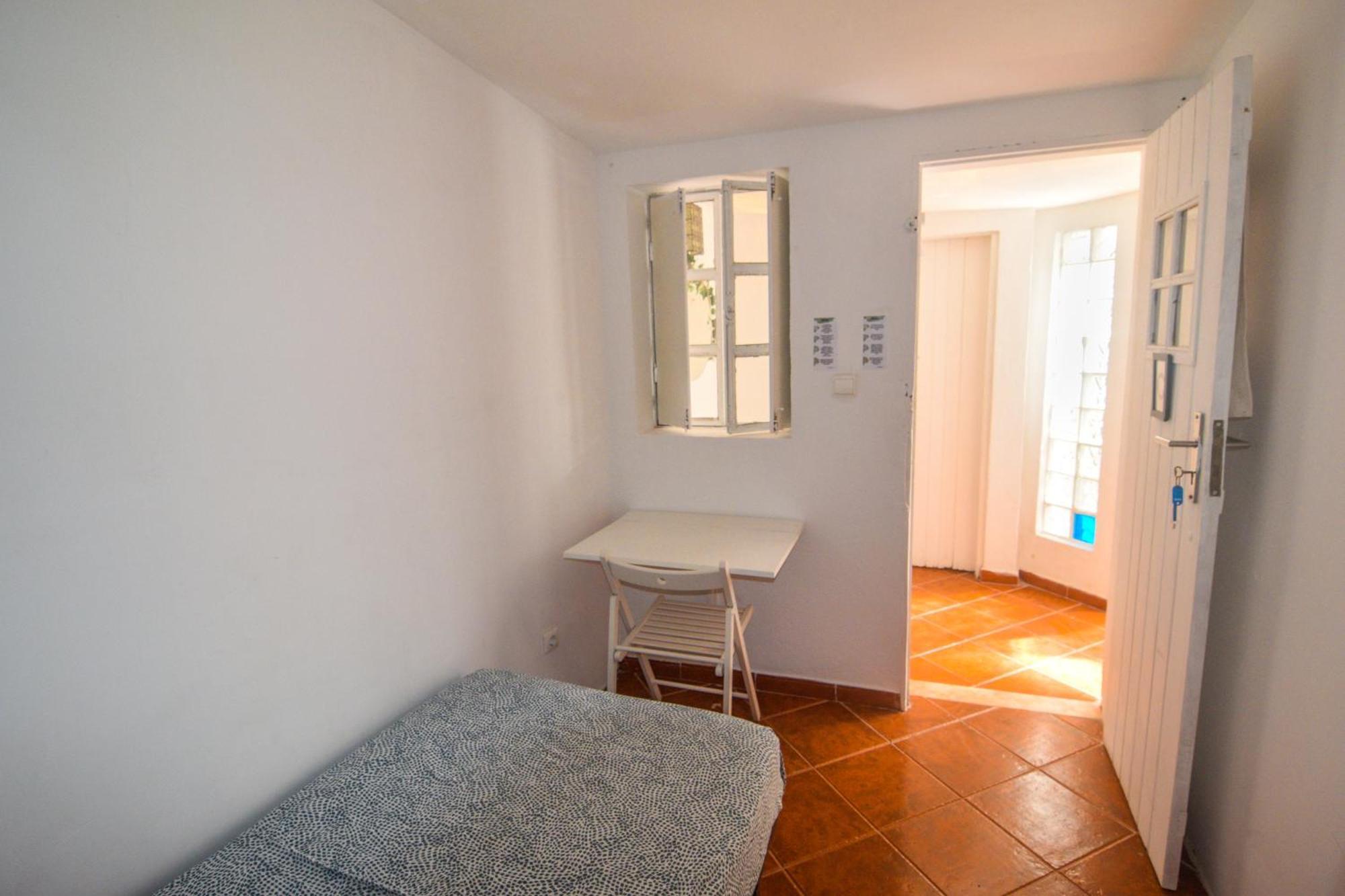 Shared Apartment With Bright Private Patio In Lisboa Exterior foto